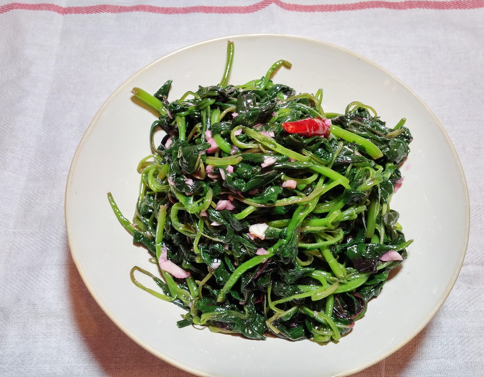 凉拌红苋菜 凉拌红苋菜
