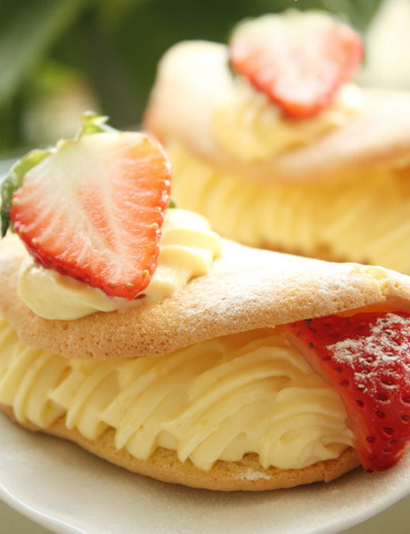 法式草莓蛋糕卷